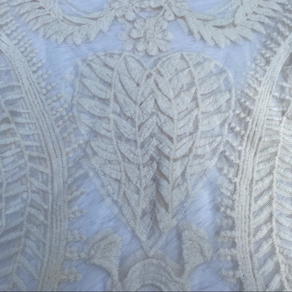 Lapis Lace Cream Top - Picture 7 of 7